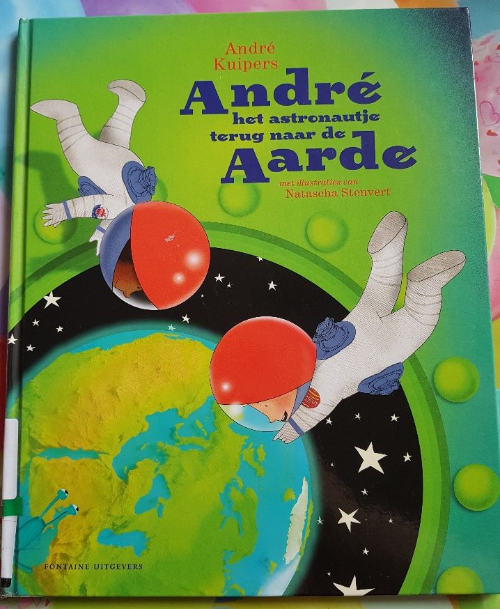 andre het astronautje terug naar de aarde 