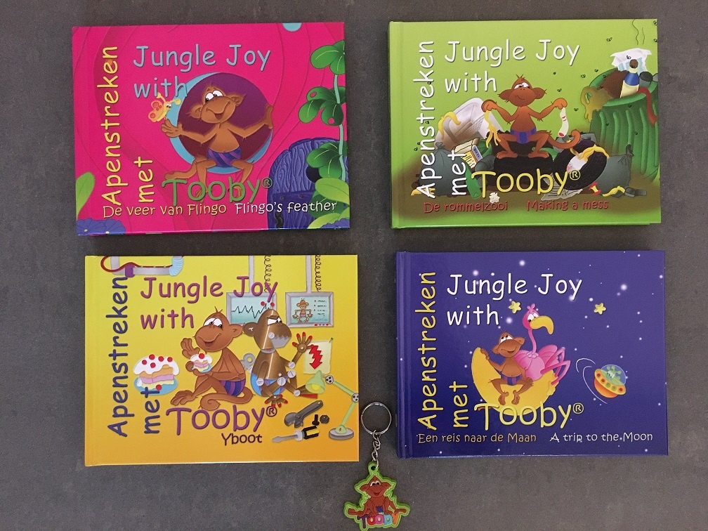 Jungle Joy with Tooby apenstreken met tooby leer Engels met de avonturen van deze vrolijke aap. Nederlands voorlezen Engels voorlezen kleuterboek