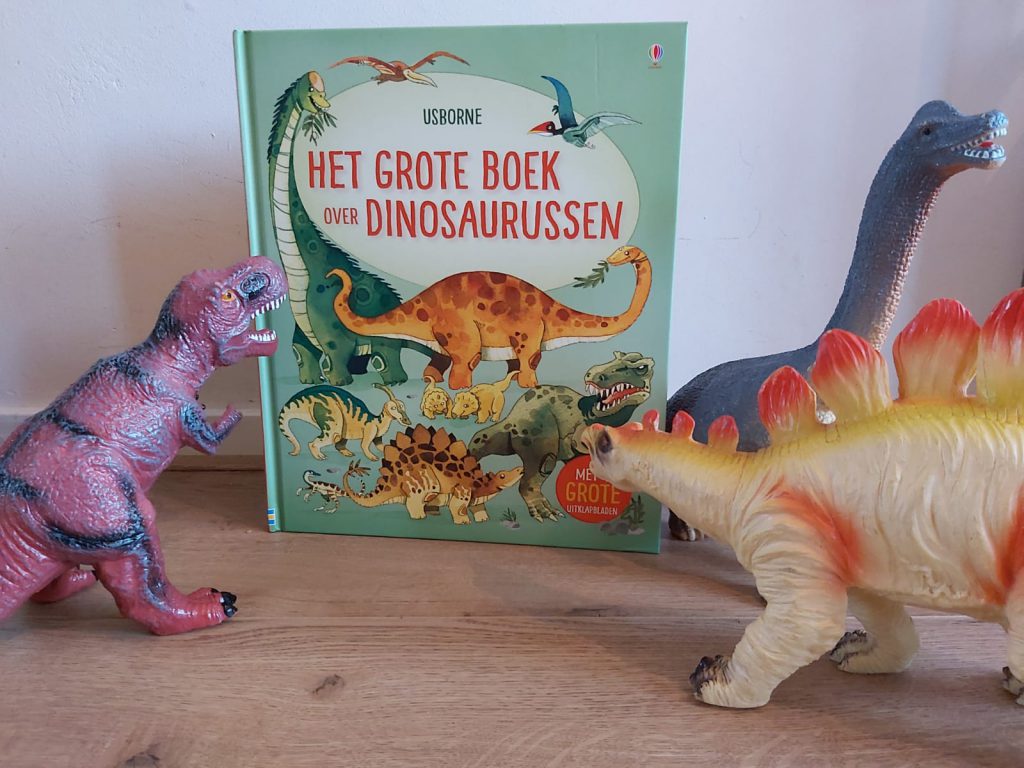 het grote boek der dinosaurussen