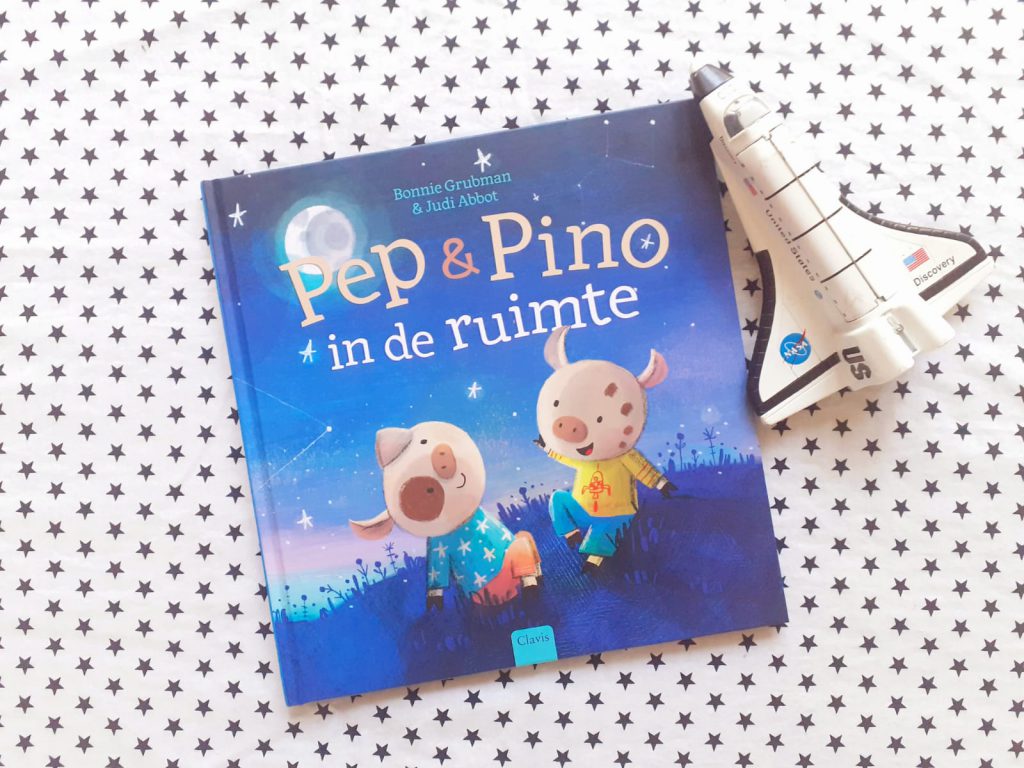 Pep & Pino in de ruimte voorkant