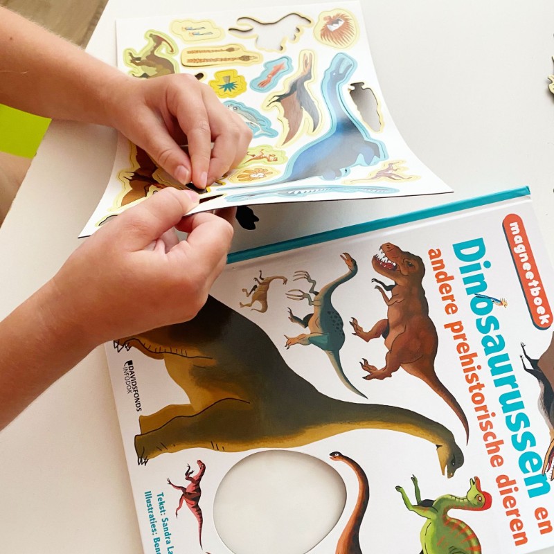 Magneetboek dinosaurussen en andere prehistorische dieren