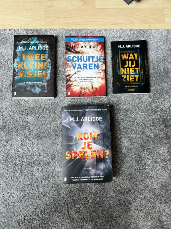 Nog lange niet arlidge boekenserie