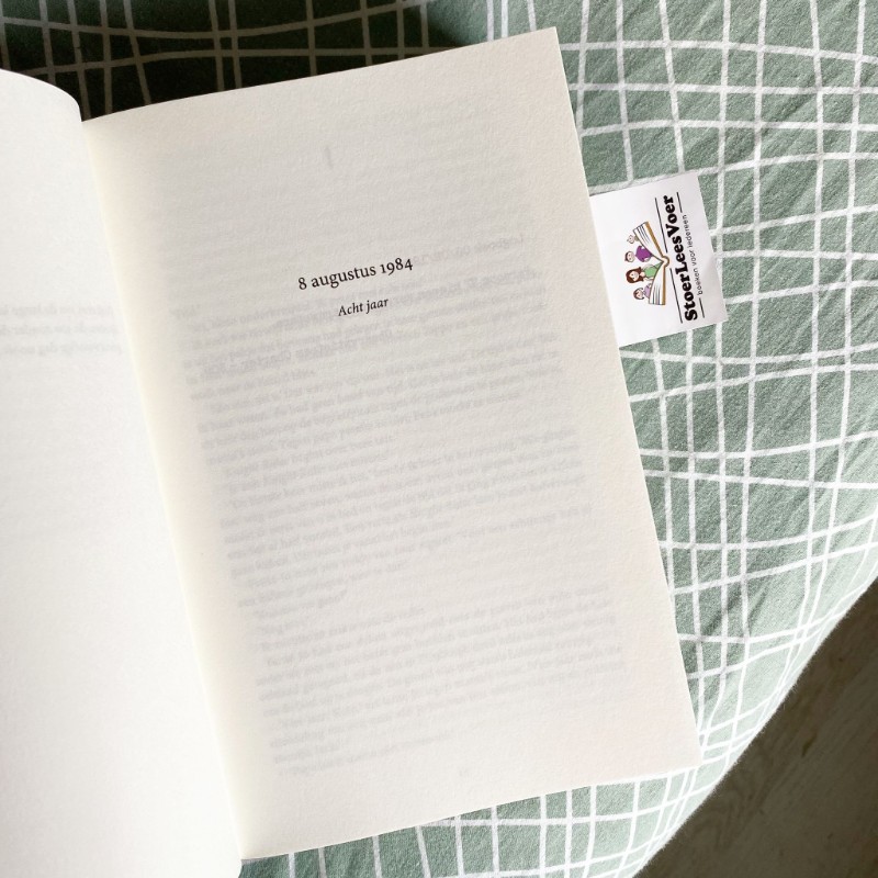 Hiervoor werd gebruik gemaakt van originele notities en dagboeken van Stoker waarvan grote delen nooit openbaar waren gemaakt.