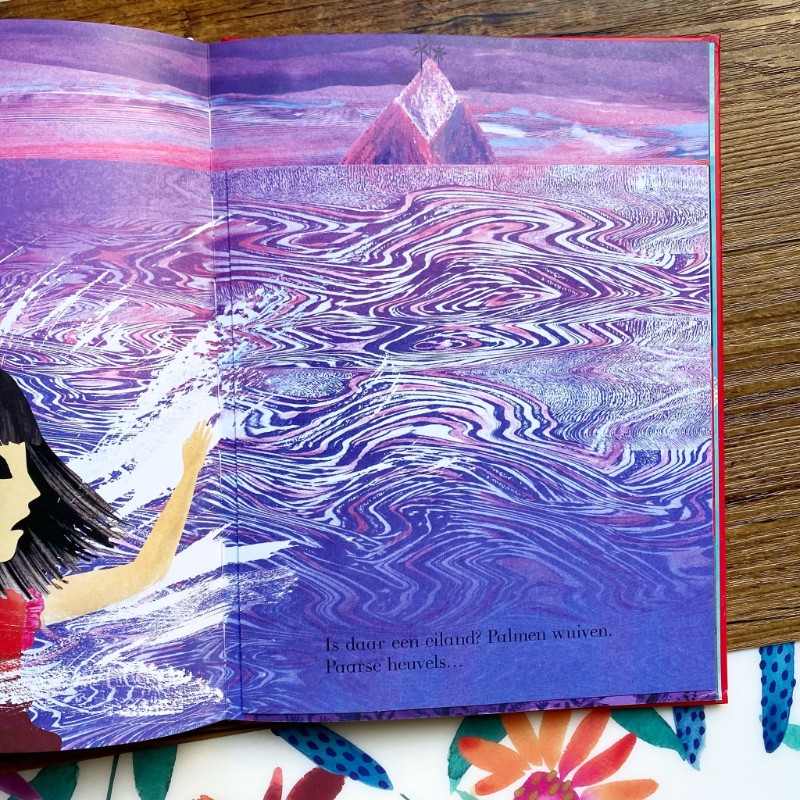 Kleuren, kleuren, overal kleuren is een bijzonder kartonboek met flapjes