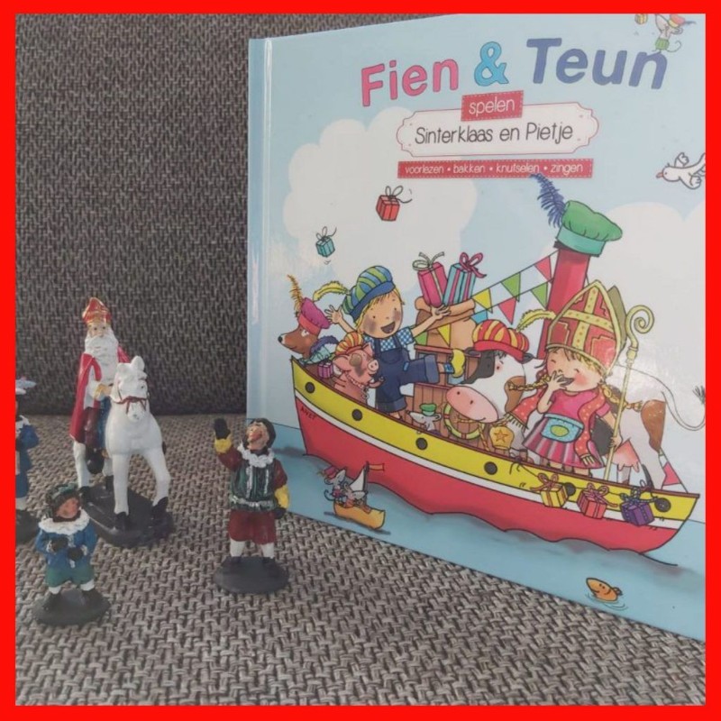 hoofd Fien & Teun spelen Sinterklaas en Pietje