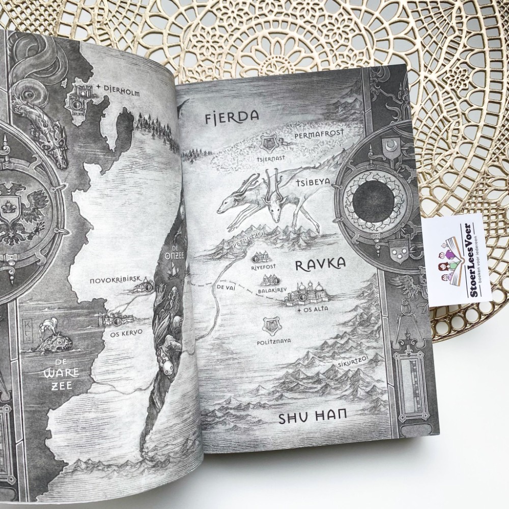 landkaart Schim en schaduw, een eerste boek uit De Grisha boekenserie