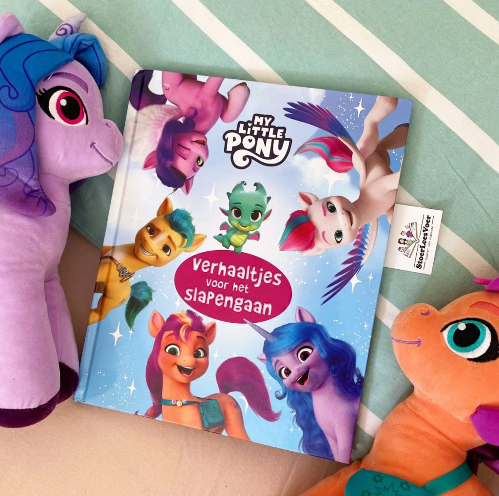voorkant Verhaaltjes voor het slapengaan, een My Little Pony verhalenboek