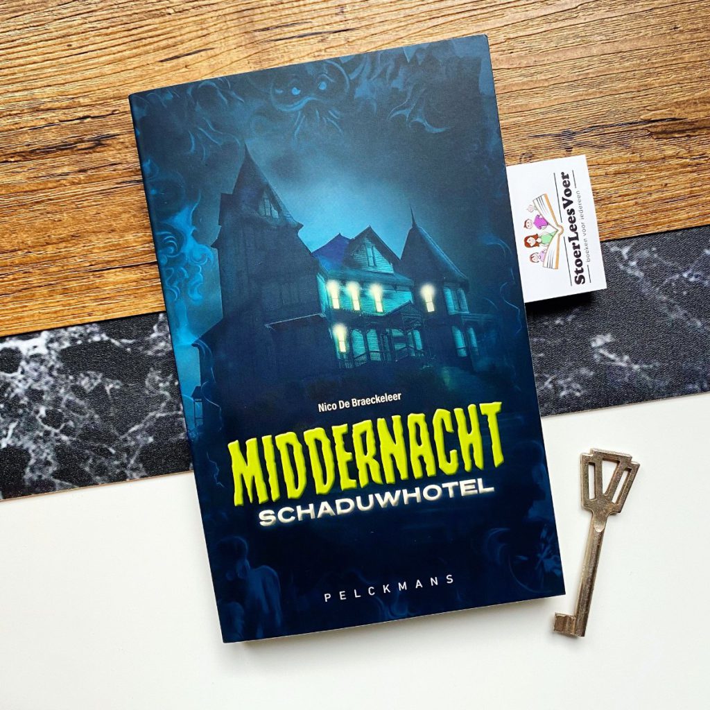 Middernacht Schaduwhotel voorkant cover nico de braeckeleer