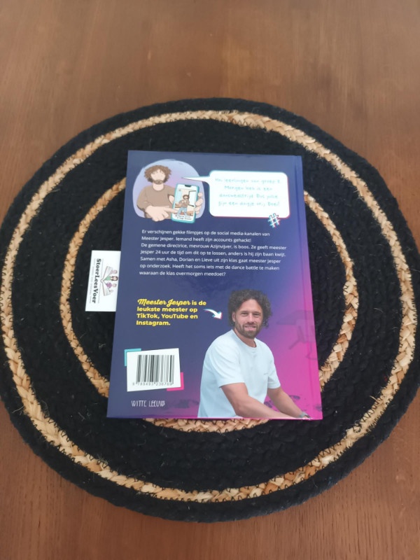 Meester Jesper & de TikTok battle Groep 8 StoerLeesVoer