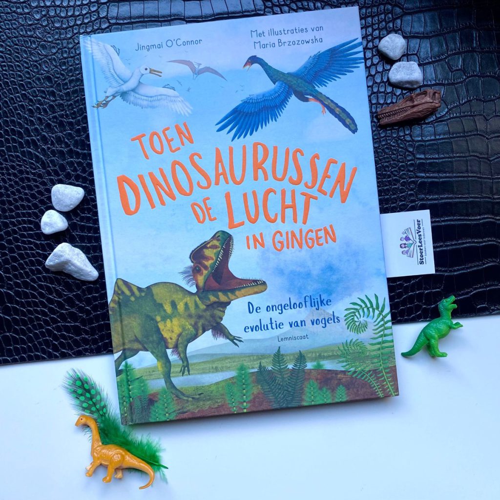 voorkant cover Toen dinosaurussen de lucht in gingen lemniscaat weetjesboek dino vogels